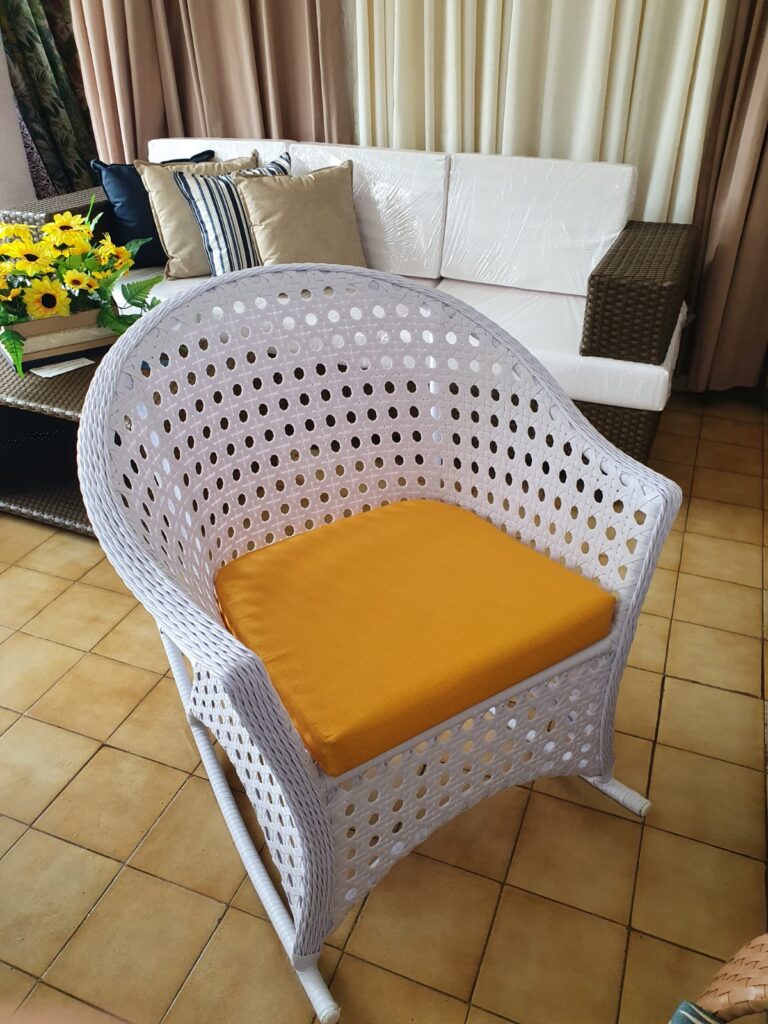 Cadeira de Balanço Valência Colmeia | Mavv Design